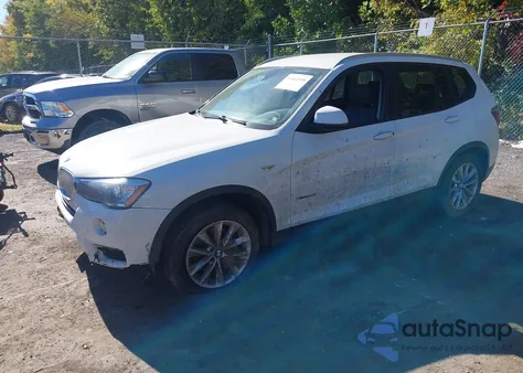 2016 BMW X3 xDrive28I z USA, uszkodzony, nr VIN 5UXWX9C58G0D81223